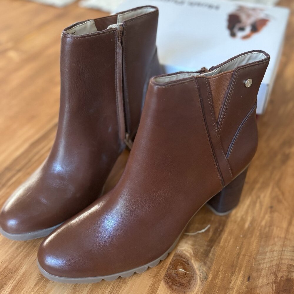 NEW Brown Ankle Boots - 11W
